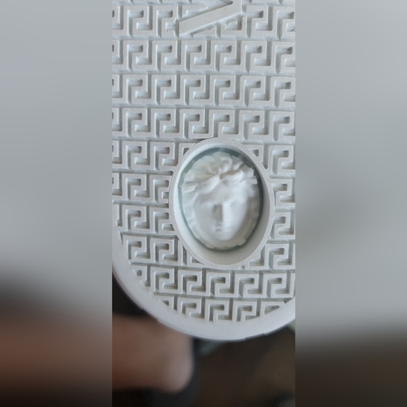 Versace Medusa Greca low top (red) size 44 EU/12 US - Picture 5 of 8